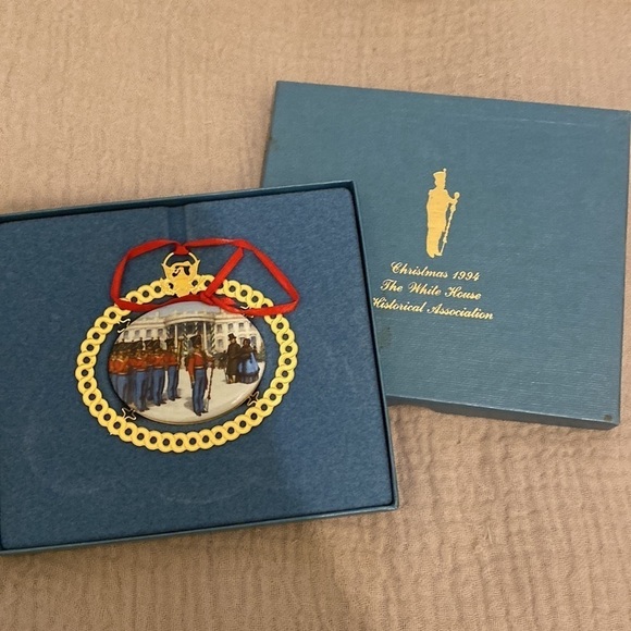 UNITAD STATE CONGRESSIONAL HOLLIDAY ORNAMENTS. 7 FOR ONLY $125 !!! - Picture 7 of 13